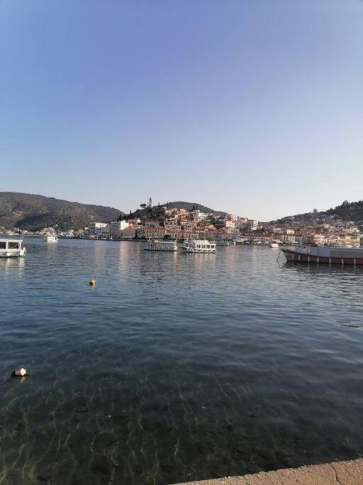 Suiteviewporos Galatás エクステリア 写真